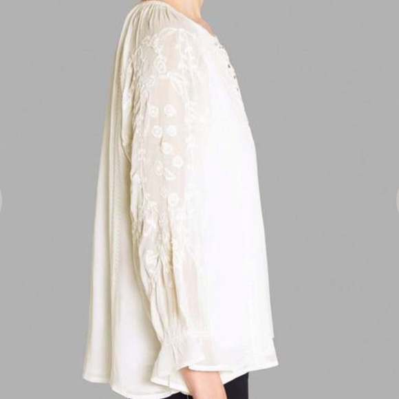 Joie‎ Metta White Embroidered Blouse Size Small - Picture 2 of 12